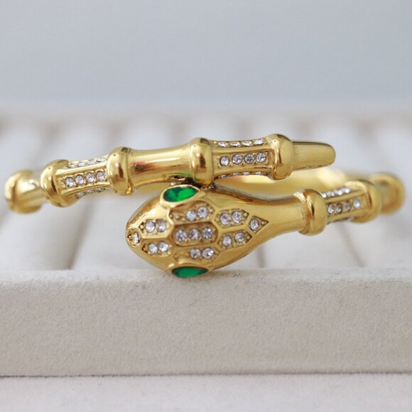JA Jewelry Jewelry - Snake Style with Rhinestones Bangle Bracelet 18k Gold Plated Stainless Steel